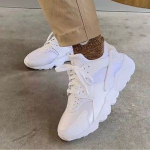 Nike Women’s Air Huarache Sneaker Low Cut White and Platinum Cushioned